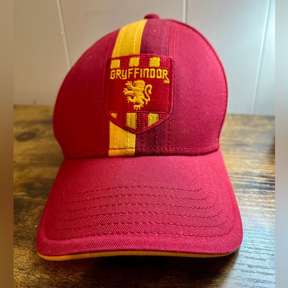 Harry Potter World Universal Studios Gryffindor Hat Baseball Cap Adjustable Red